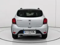 Usado Dacia Sandero 90 CV (66 kW) 2018 Gris Berlina