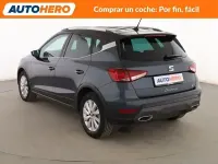Usado Seat Arona FR 110 CV (80 kW) 2022 Gris SUV