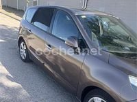 Usado Renault Grand Scénic III Dynamique 105 CV (77 kW) 2009 Marrón Monovolumen