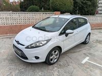 Usado Ford Fiesta Ambiente 68 CV (50 kW) 2009 Blanco Utilitario