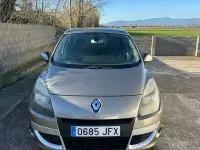 Usado Renault Scenic E-Tech Dynamique 131 CV (96 kW) 2010 Marrón Monovolumen