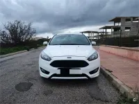 Usado Ford Focus ST-Line 125 CV (91 kW) 2018 Blanco Berlina