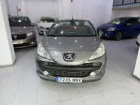 Usado Peugeot 207 CC 120 CV (88 kW) 2009 Marrón Descapotable
