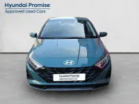 Usado Hyundai i20 100 CV (73 kW) 2025 Verde Utilitario