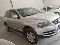 Usado VW Touareg 225 CV (165 kW) 2006 Gris / plata SUV