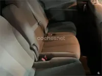 Usado Kia Carnival EX 185 CV (136 kW) 2006 Gris / plata Monovolumen