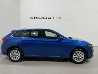 Usado Skoda Scala Selection 116 CV (85 kW) 2025 Azul Utilitario
