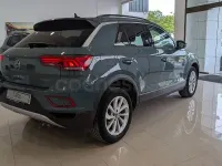 Usado VW T-Roc Life 110 CV (80 kW) 2022 Azul SUV
