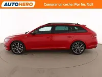 Usado Skoda Superb SportLine 150 CV (110 kW) 2019 Rojo Familiar