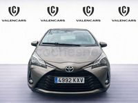 Usado Toyota Yaris Active 69 CV (50 kW) 2019 Beige Berlina