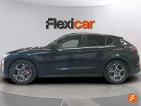 Usado Alfa Romeo Stelvio Sprint 190 CV (139 kW) 2022 Negro SUV
