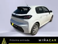 Usado Peugeot 208 Active 102 CV (75 kW) 2021 Blanco Utilitario