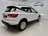 Usado Seat Arona Reference 95 CV (69 kW) 2022 Blanco SUV