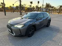 Usado Lexus UX Business Edition 184 CV (135 kW) 2022 Gris / plata SUV