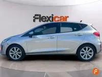 Usado Ford Fiesta Trend 75 CV (55 kW) 2021 Gris Utilitario