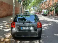 Usado Toyota Corolla Sol 110 CV (80 kW) 2004 Gris / plata Berlina