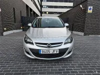 Usado Opel Astra Excellence 140 CV (102 kW) 2015 Gris / plata Berlina