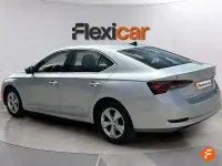 Usado Skoda Octavia Ambition 115 CV (84 kW) 2022 Gris Berlina