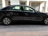 Usado Mercedes E250 Avantgarde 204 CV (150 kW) 2009 Negro Berlina