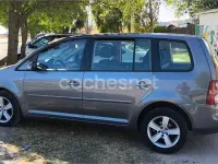Usado VW Touran 105 CV (77 kW) 2007 Gris / plata Monovolumen