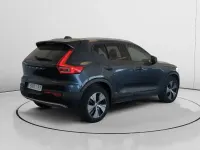 Käytetty Volvo XC40 Momentum 163 HP (119 kW) 2021 Valkoinen Katumaasturi