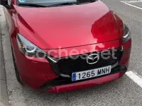 Usado Mazda 2 Homura-Line 90 CV (66 kW) 2024 Rojo Utilitario