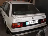 Usado Volvo 440 109 CV (80 kW) 1991 Blanco Utilitario