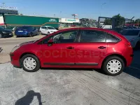 Usado Citroën C4 88 CV (64 kW) 2010 Granate Berlina