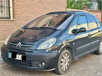 Usado Citroën Xsara Picasso 110 CV (80 kW) 2006 Gris / plata Monovolumen
