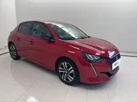 Usado Peugeot 208 Allure 101 CV (74 kW) 2022 Rojo Utilitario