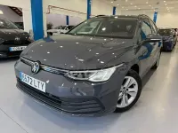 Usado VW Golf VIII Life 110 CV (80 kW) 2021 Gris / plata Familiar