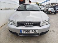 Usado Audi A4 115 CV (84 kW) 2001 Gris / plata Familiar