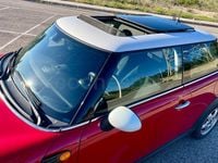 Usado Mini Cooper D 110 CV (80 kW) 2008 Rojo Utilitario