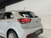 Käytetty Kia Rio 84 HP (61 kW) 2018 Harmaa Sedan