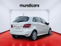 Usado Mercedes A180 109 CV (80 kW) 2011 Blanco Utilitario