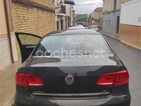 Usado VW Passat Advance 105 CV (77 kW) 2012 Gris / plata Berlina