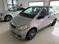 Usado Mercedes A180 Classic 109 CV (80 kW) 2005 Gris Monovolumen