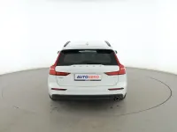 Usado Volvo V60 Momentum 150 CV (110 kW) 2019 Blanco Familiar
