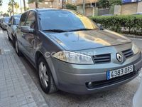 Usado Renault Mégane II Dynamique 80 CV (58 kW) 2005 Gris / plata Berlina