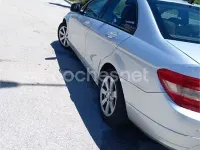 Usado Mercedes C220 Elegance 150 CV (110 kW) 2007 Gris / plata Berlina