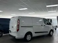 Usado Ford Transit Custom Trend 131 CV (96 kW) 2023 Blanco Van