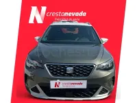 Usado Seat Arona Xperience 115 CV (84 kW) 2025 Gris / plata SUV