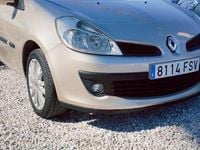 Usado Renault Clio II Business 68 CV (50 kW) 2007 Beige Utilitario