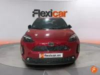 Usado Toyota Yaris Hybrid Active 130 CV (95 kW) 2024 Rojo