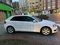 Usado Audi A3 Attraction 105 CV (77 kW) 2012 Blanco Berlina