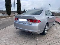 Usado Honda Accord Executive 190 CV (139 kW) 2006 Gris / plata Berlina