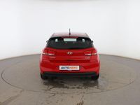 Usado Hyundai i30 120 CV (88 kW) 2017 Rojo Berlina