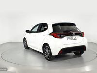 Usado Toyota Yaris Hybrid Style 116 CV (85 kW) 2021 Blanco Berlina
