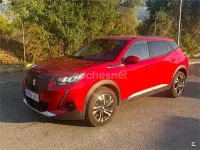 Usado Peugeot 2008 Allure 130 CV (95 kW) 2021 Rojo SUV