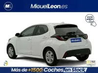 Usado Toyota Yaris Active 116 CV (85 kW) 2024 Blanco Utilitario